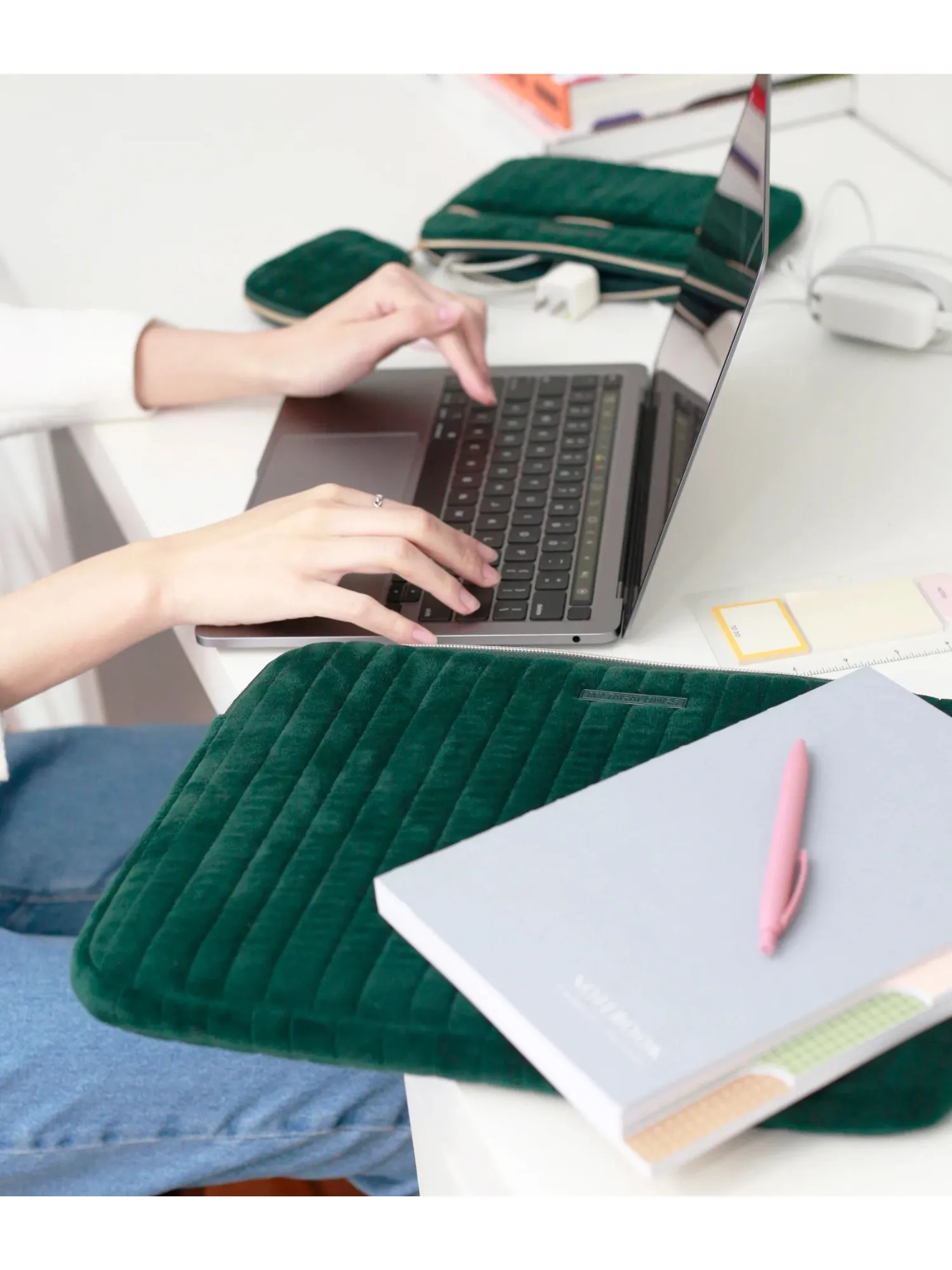 Mytagalongs Scarlett Laptop Sleeve, Emerald - Brands We Love