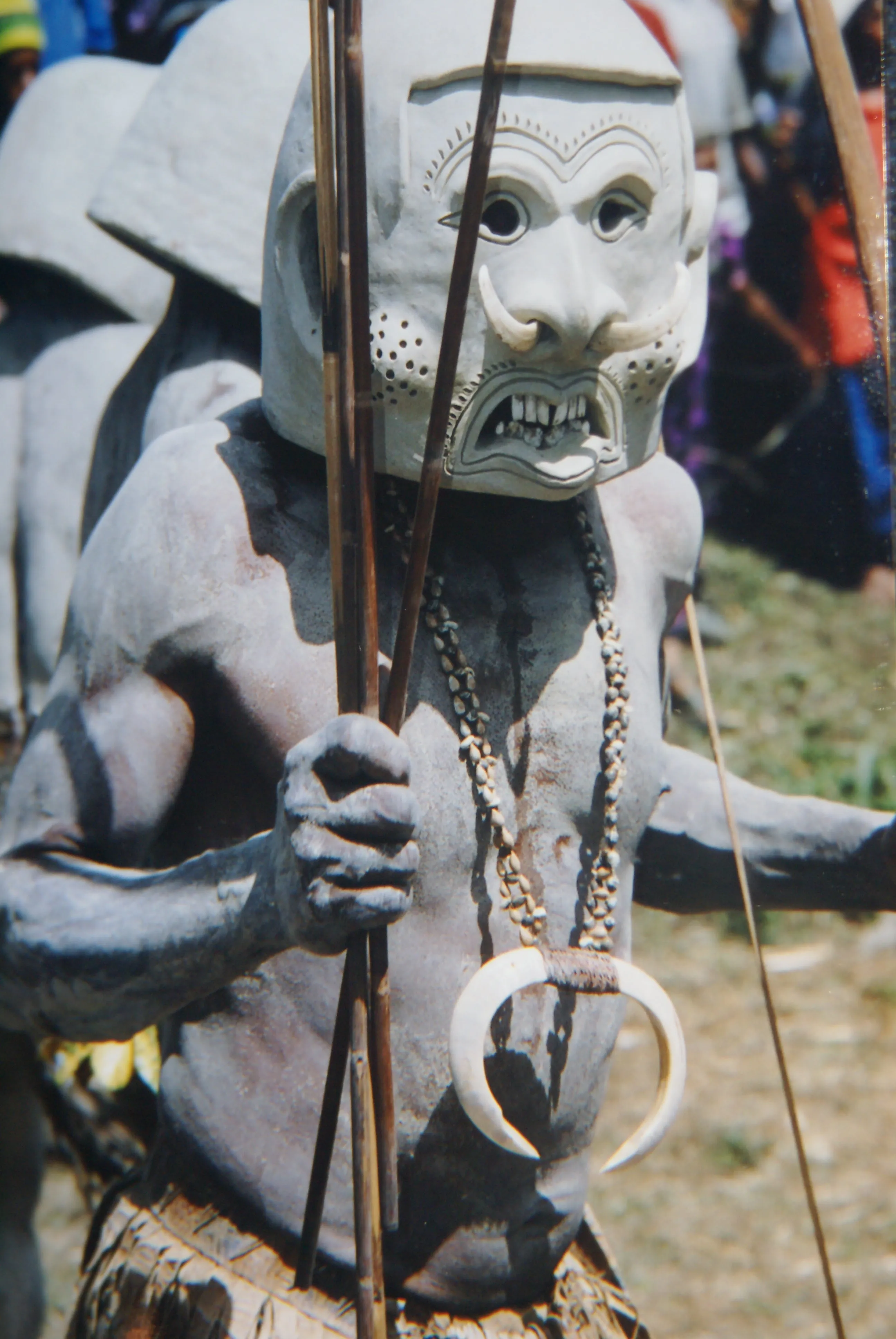 Rare One of a Kind Tribal Older Wood Kundu Hourglass Hand Held Drum, Hand Carved Percussion Instrument with Motifs Enhanced with White Lime (Still Apparent), Siassi Islands, Papua New Guinea 1980's, Melanesia 42A3