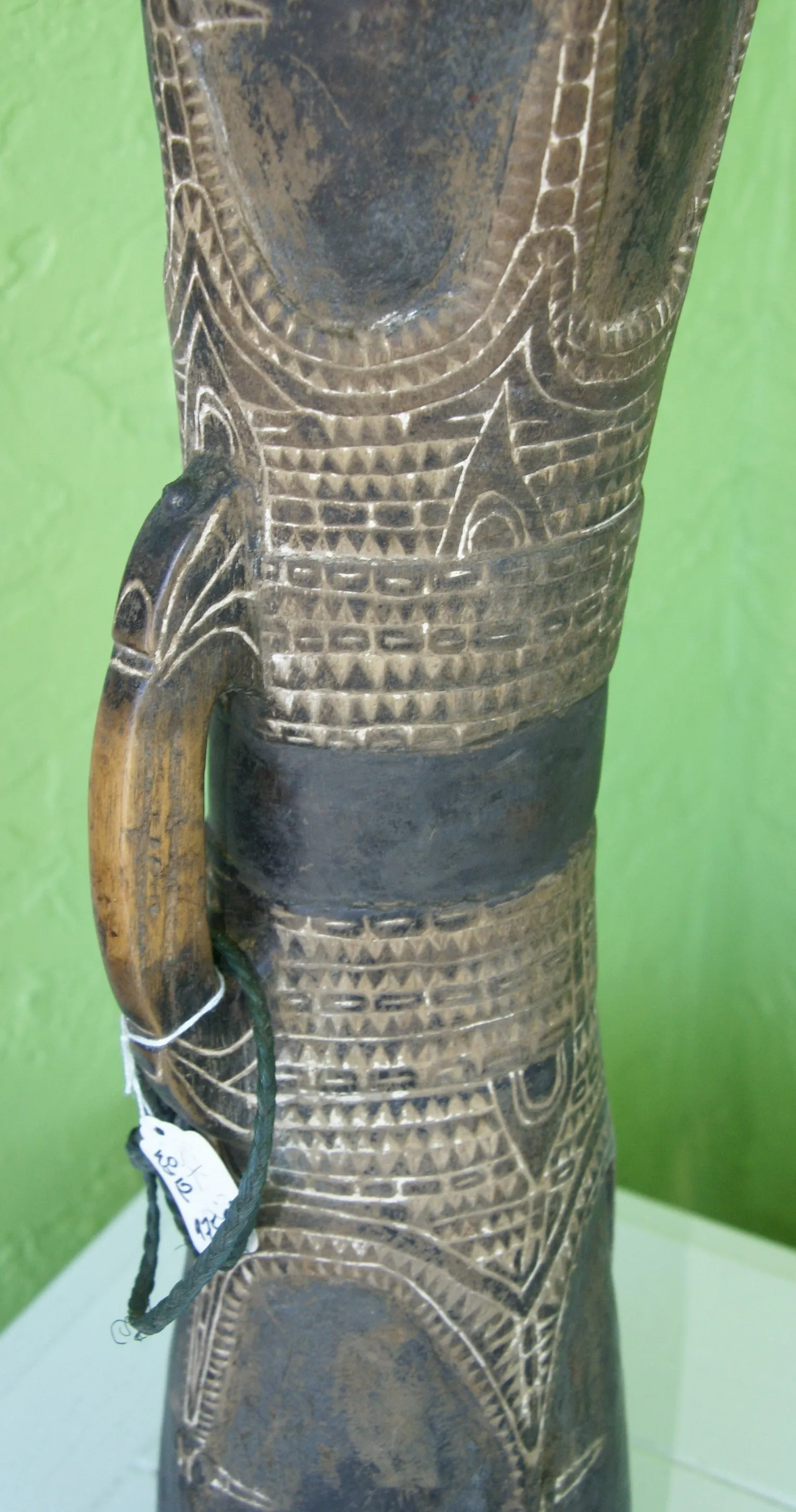 Rare One of a Kind Tribal Older Wood Kundu Hourglass Hand Held Drum, Hand Carved Percussion Instrument with Motifs Enhanced with White Lime (Still Apparent), Siassi Islands, Papua New Guinea 1980's, Melanesia 42A3