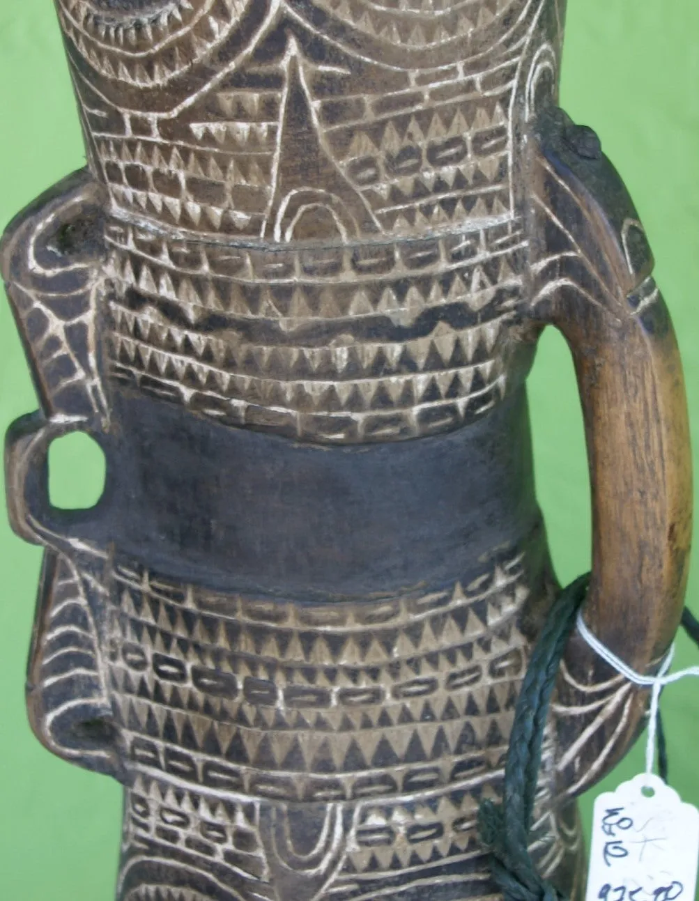 Rare One of a Kind Tribal Older Wood Kundu Hourglass Hand Held Drum, Hand Carved Percussion Instrument with Motifs Enhanced with White Lime (Still Apparent), Siassi Islands, Papua New Guinea 1980's, Melanesia 42A3