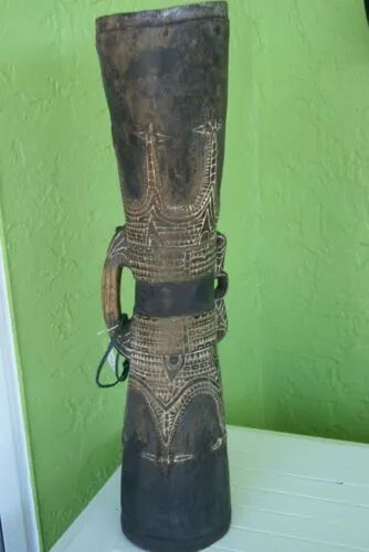 Rare One of a Kind Tribal Older Wood Kundu Hourglass Hand Held Drum, Hand Carved Percussion Instrument with Motifs Enhanced with White Lime (Still Apparent), Siassi Islands, Papua New Guinea 1980's, Melanesia 42A3