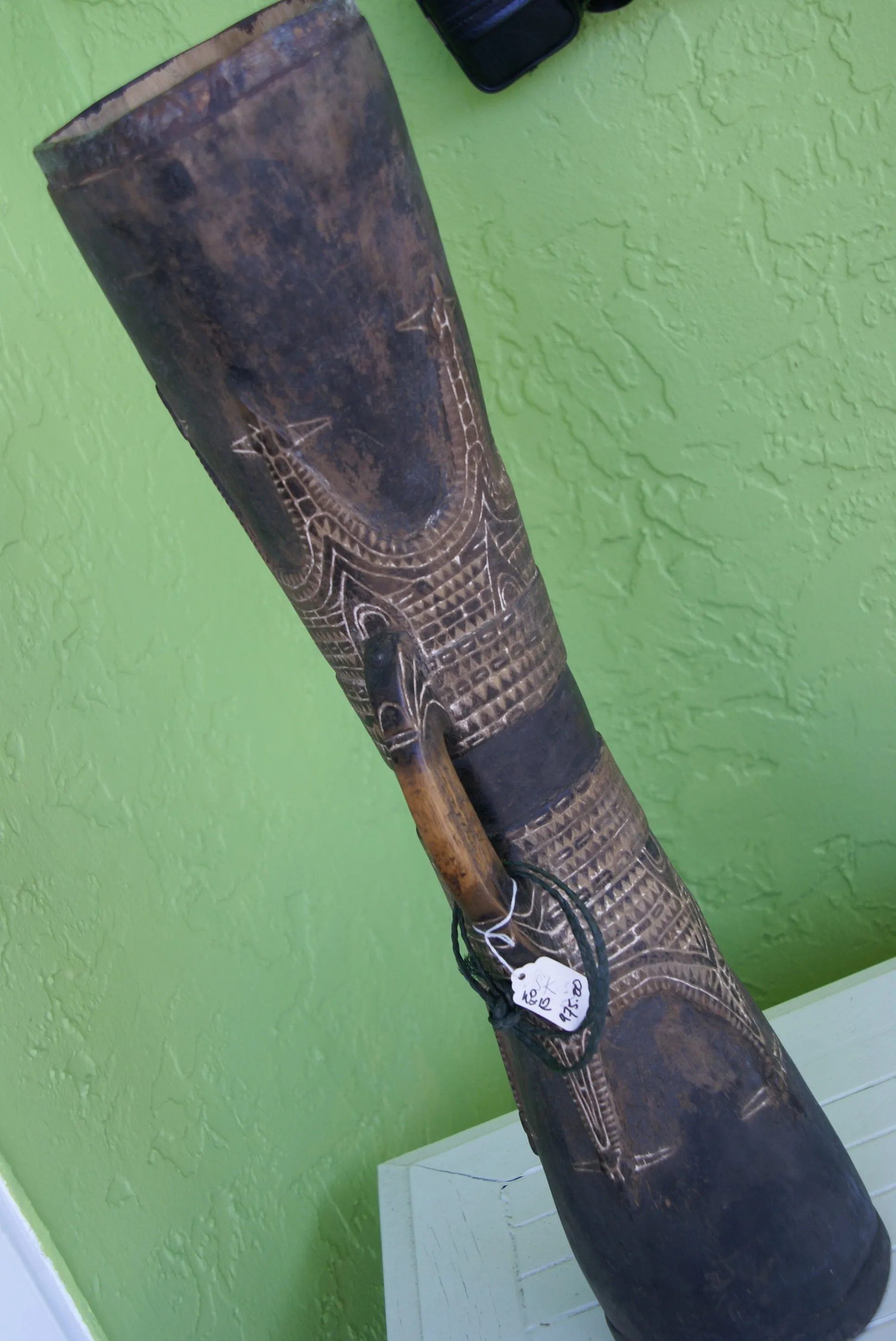 Rare One of a Kind Tribal Older Wood Kundu Hourglass Hand Held Drum, Hand Carved Percussion Instrument with Motifs Enhanced with White Lime (Still Apparent), Siassi Islands, Papua New Guinea 1980's, Melanesia 42A3
