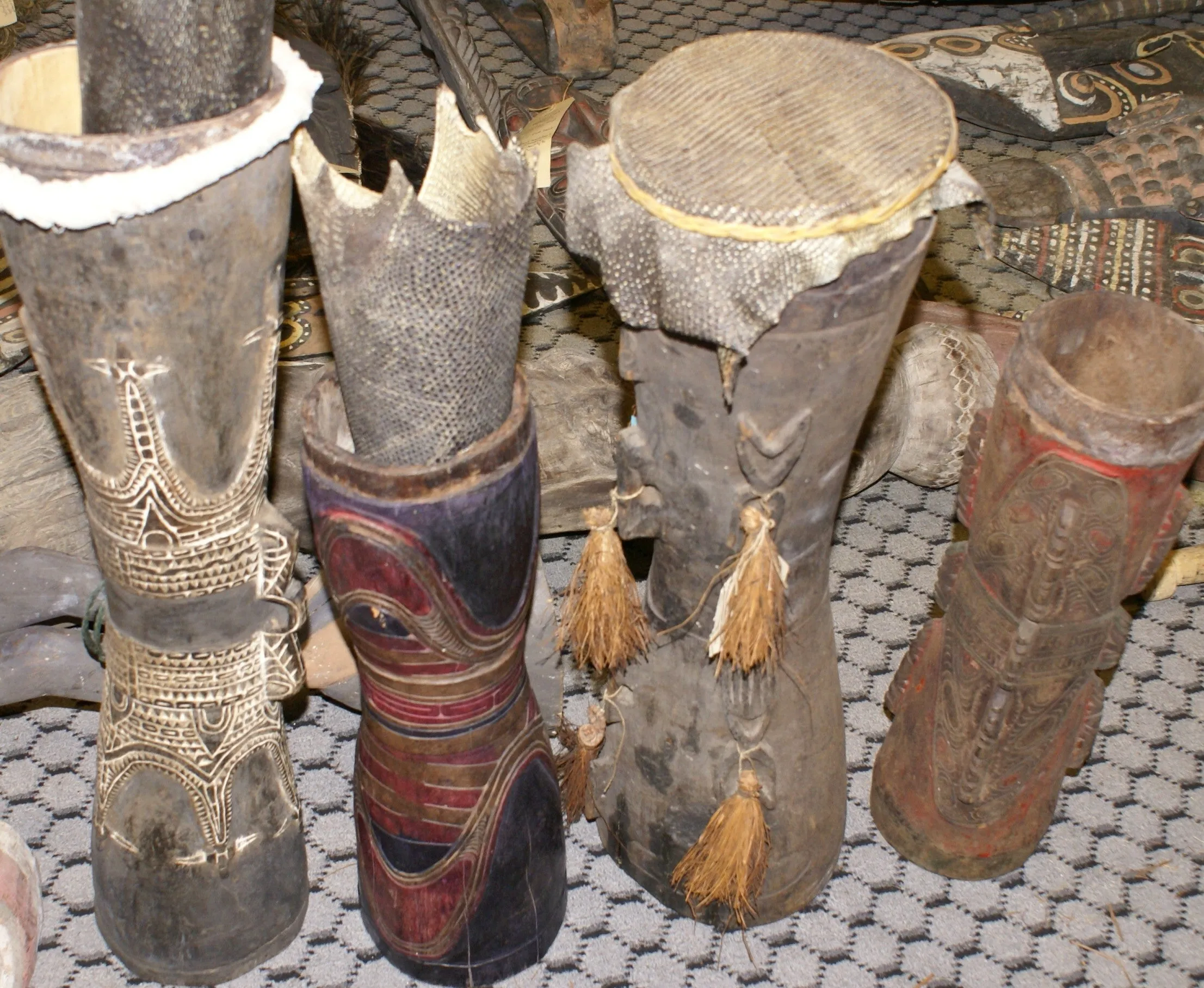 Rare One of a Kind Tribal Older Wood Kundu Hourglass Hand Held Drum, Hand Carved Percussion Instrument with Motifs Enhanced with White Lime (Still Apparent), Siassi Islands, Papua New Guinea 1980's, Melanesia 42A3