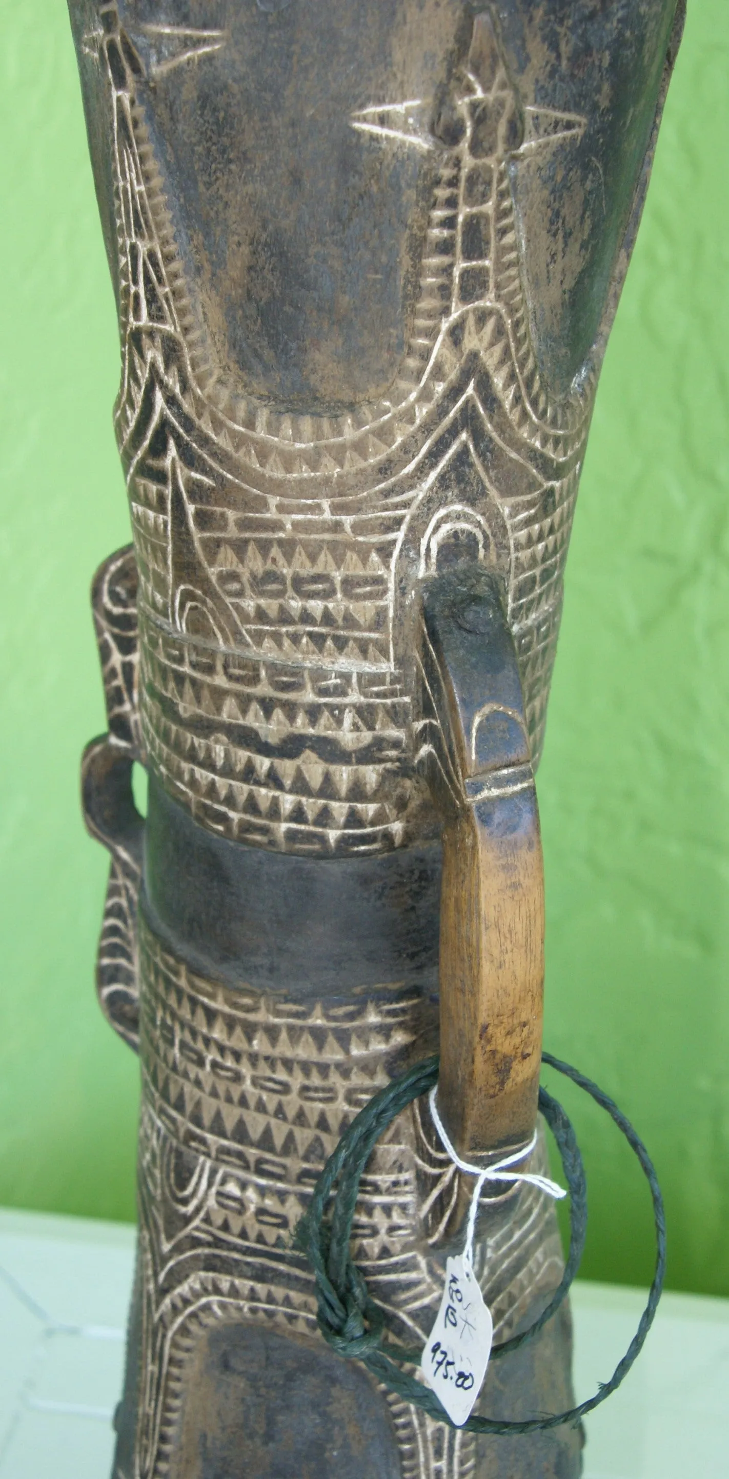Rare One of a Kind Tribal Older Wood Kundu Hourglass Hand Held Drum, Hand Carved Percussion Instrument with Motifs Enhanced with White Lime (Still Apparent), Siassi Islands, Papua New Guinea 1980's, Melanesia 42A3
