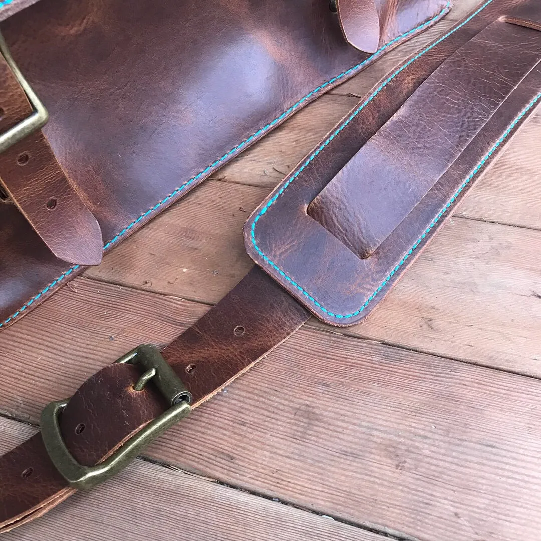 Tanis Deluxe Messenger Bag